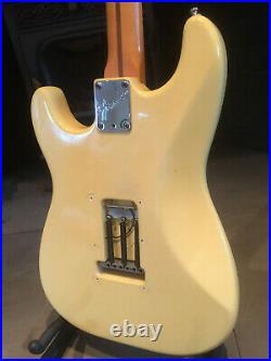 1993 USA Fender Artist Series Jeff Beck Signature Stratocaster Fender Tweed Case