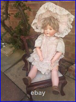 Antique Style pretty Victorian Vintage Reproduction Beautiful 26 Jointed Doll