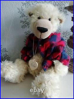 Artist teddy bear One of a Kind Kolton by Huwibears