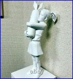 Bomb Hugger Street Artist Girl Resin Statue Figurine Tabletop Home Office Decor