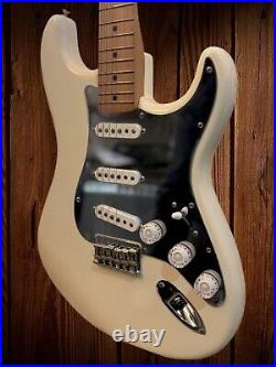 Fender Artist Nile Rodgers Hitmaker Stratocaster Olympic White, 2022