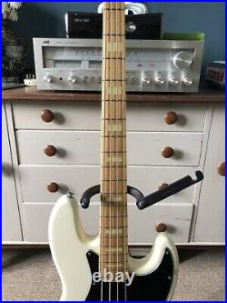 Fender Japan Marcus Miller Iazz Bass IV