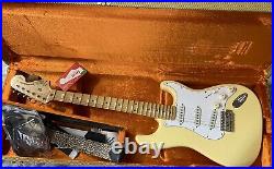 Fender Yngwie Malmsteen Stratocaster Guitar Vintage White Made In USA New