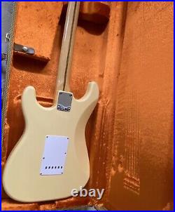 Fender Yngwie Malmsteen Stratocaster Guitar Vintage White Made In USA New