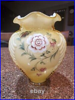 Fenton 1999 Heirloom Collection Gold Overlay Feather Vase LE-MARKED AS A SECOND