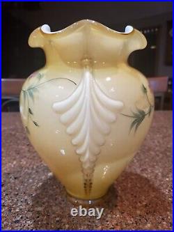 Fenton 1999 Heirloom Collection Gold Overlay Feather Vase LE-MARKED AS A SECOND