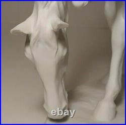 Goebel White Bisque Horse Mare & Colt Statue Figurine, Artist Signed, #510
