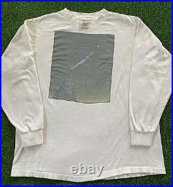 Vintage 90s The World of Richard Stine Art Star Reach T-Shirt Man Reaching 1994