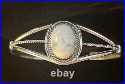 Vtg Sterling Silver Artist SIGNED White Buffalo Turquoise Howlite Cuff Bracelet